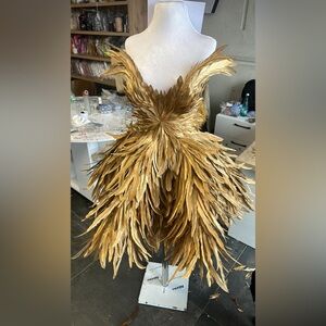 Custom dress from Walone in gold